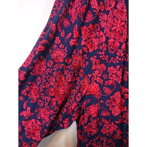 Torrid Red & Blue Floral Bohemian V-Neck Lace Up Blouse Size 2, 18/20, 2X - Picture 3 of 5